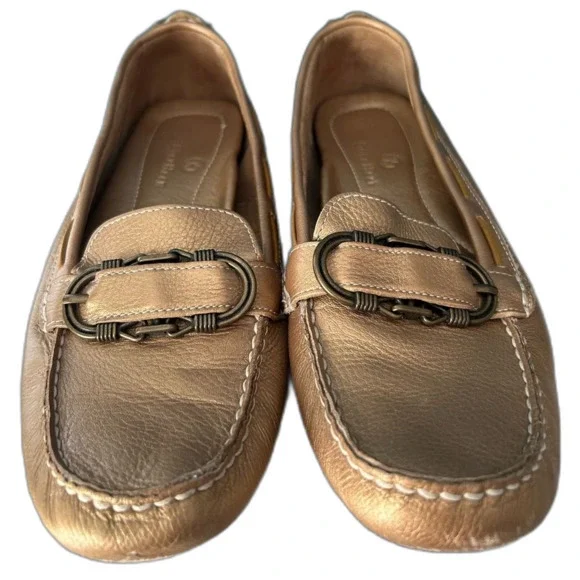 Cole Haan vintage gold loafers with metal buckle - Picture 2 of 7
